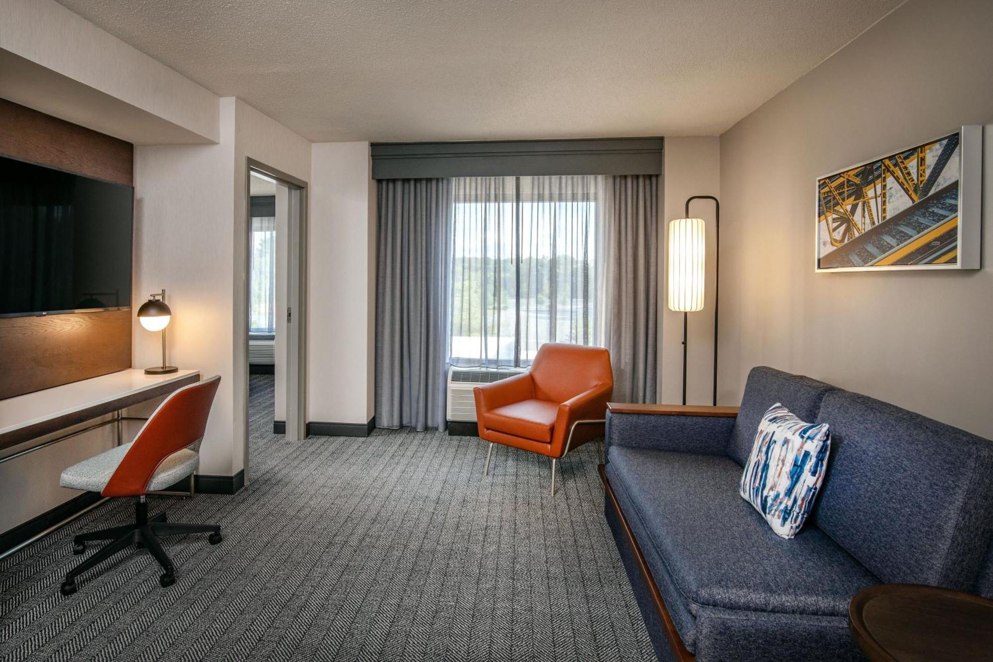 Courtyard By Marriott Boston Billerica Bedford Hotel Bagian luar foto